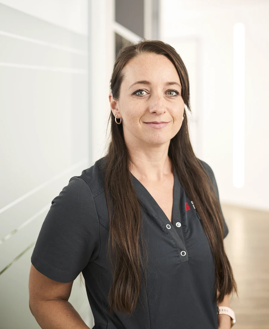 Dagmar Fischer, Zahnmedizinische Fachangestellte 
Prophylaxe 